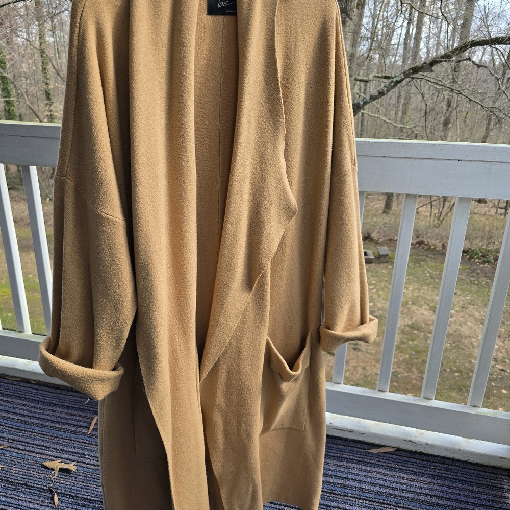 Sweater/Coat/Jacket - Picture 2 of 5